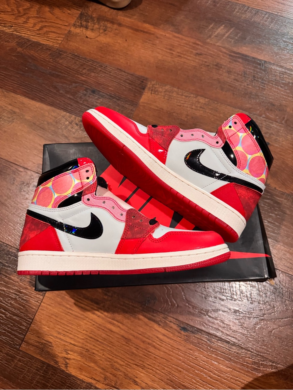 Jordan 1 Retro High OG
Spider-Man Across the Spider-Verse